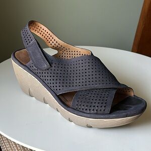 Clarks Artisan Clarene Award Blue Nubuck Slingback Wedge Sandals